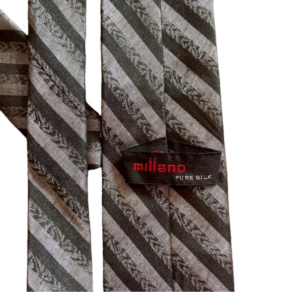 Milano silk silver sheen and black diagonal patterned 2 3/4” tie (3/$25) - Picture 2 of 2